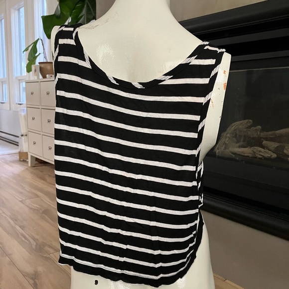 Aritzia Tank - Picture 3 of 3